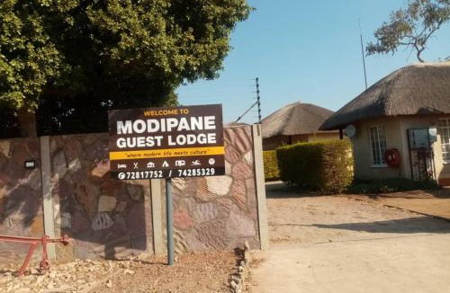 Ramotswa Bed & Breakfast | Modipane Guest Lodge