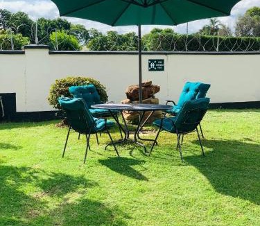 Harare House | Mongi Guest House