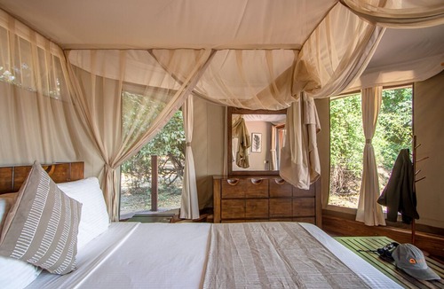 South Luangwa National Park Cabin | Mopani Safari Lodge