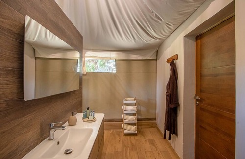 South Luangwa National Park Cabin | Mopani Safari Lodge