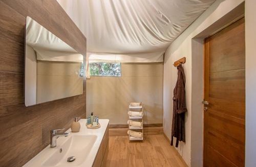 South Luangwa National Park Cabin | Mopani Safari Lodge