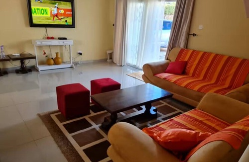 Harare Condo | MoreB's Place: 2 Bedrm duplex Solar and Water backUp & wifi