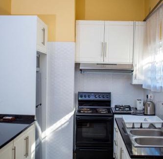 Harare Apartment | MoreBs Place 2 Bedrm duplex Solar backUp & wifi