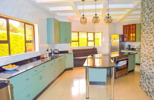 Glen Lorne Villa | Mount Pleasant - Luxurious 4-Bed Villa