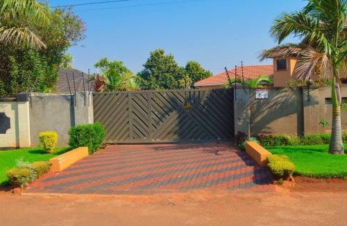 Glen Lorne Villa | Mount Pleasant - Luxurious 4-Bed Villa