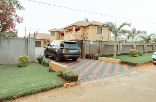 Glen Lorne Villa | Mount Pleasant - Luxurious 4-Bed Villa