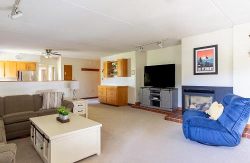 Jeffersonville Apartment | Mountain Life Retreat at Smuggler's Notch Resort