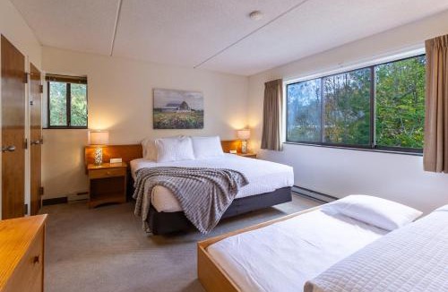 Jeffersonville Apartment | Mountain Life Retreat at Smuggler's Notch Resort