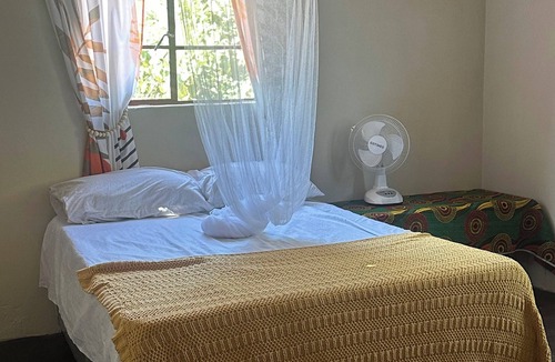 Victoria Falls House | Mpala Guest & Adventure Farm