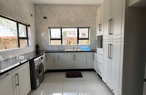 Glen Lorne House | Mt Pleasant Holiday Villa