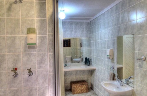 Bulawayo Bed & Breakfast | Musketeers Lodge