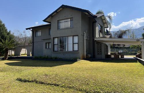 Mutare Apartment | Mutare Manor : The Upstairs - 2307