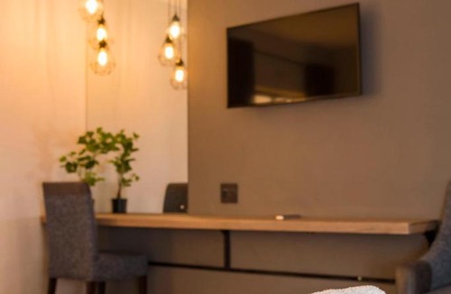 Harare Hotel | N1 Hotel Rotten Row Harare