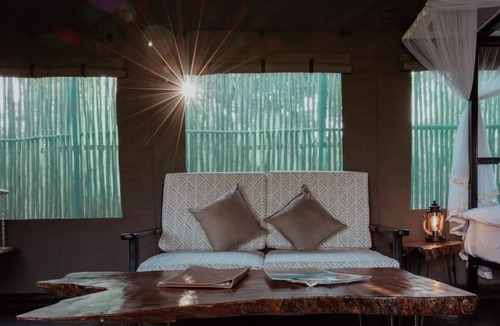 Victoria Falls Cabin | Nature and Adventure Meets Luxury at Sian Simba River Lodge.