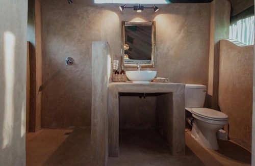 Victoria Falls Cabin | Nature and Adventure Meets Luxury at Sian Simba River Lodge.