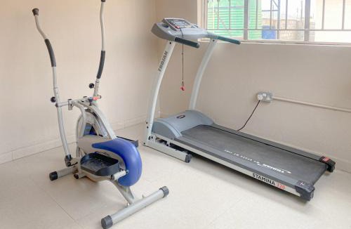 Lusaka House | Ndeke Apartments Guesthouse in Meanwood Ndeke, Lusaka near KKIA - Fast wifi, solar backup