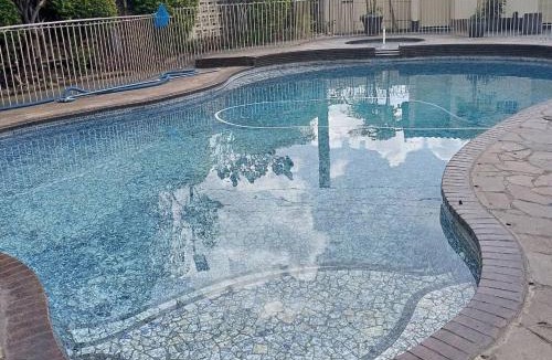 Harare House | Neat and cosy cottage with pool - 2103