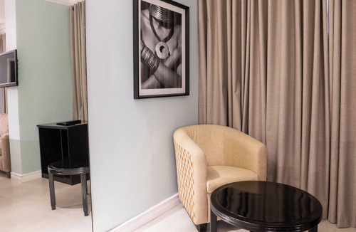 Harare Hotel | New Ambassador Hotel