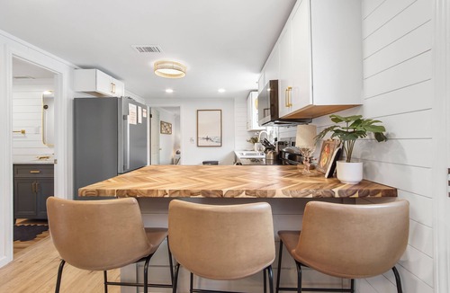 Kiska Beach House | NEW Beach Townhouse-GREAT Location-Walk to Beach