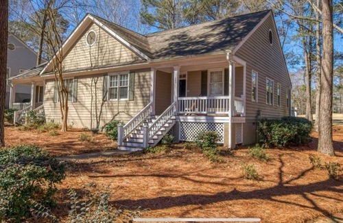 Eatonton House | New Charming 2-bedroom place in Great Waters!