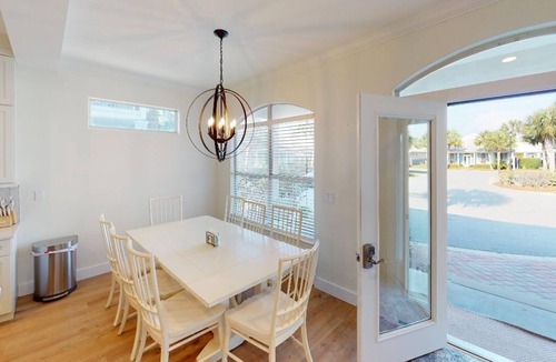 Miramar Beach House | Newly Renovated 3BR Home in Gated Community 2 pools and Beach Access! Sleeps 10