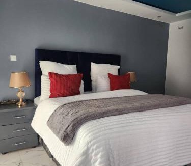 Chinhoyi Hotel | Niasha Gardens