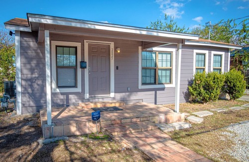Arena District House | Nice 3br/2ba Near Downtown 2 min At&t Center