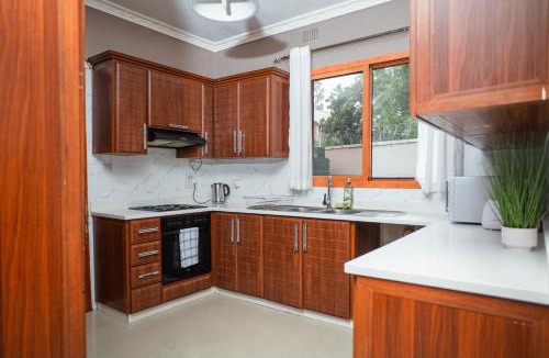 Lusaka Apartment | Niza Homes, Pool, No Blackouts & Walk to Munali Mall