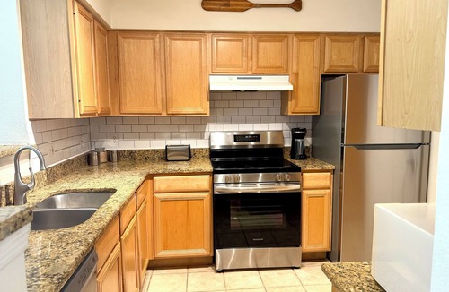 Park East Condo | No Stairs just stares! ALL NEW coastal chic, 1 minute walk to pool & pickleball