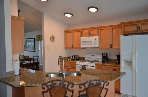 West Kissimmee House | Oak Island Harbor- 4/2+2- Southfacing, near Disney, Lake view,Pool/Spa