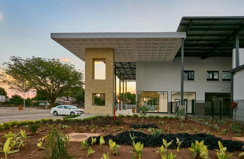 Tlokweng Hotel | Oasis Hotel