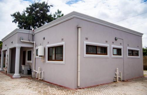 Mpemba House | Ocala Apartments
