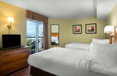 Downtown Myrtle Beach Condo | Ocean Bliss 3BR with Endless Comforts