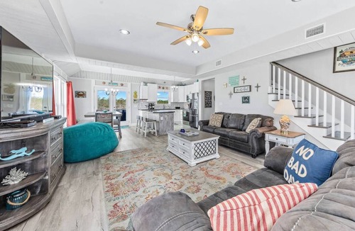 Morgantown House | Ocean+Lake Views~HEATED Pool~Pickleball~Golf Cart