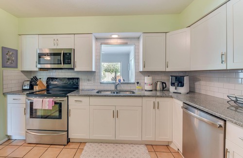 Bradenton Cottage | 'oma's House' w/Heated Pool: Near Beach & IMG