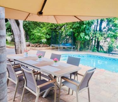 Kwekwe Apartment | Palm Leaf – Hazeldene Kwekwe with pool - 2333