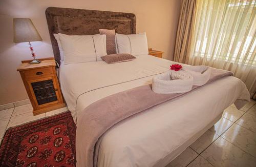 Harare East House | Palm villa