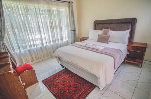Harare East House | Palm villa