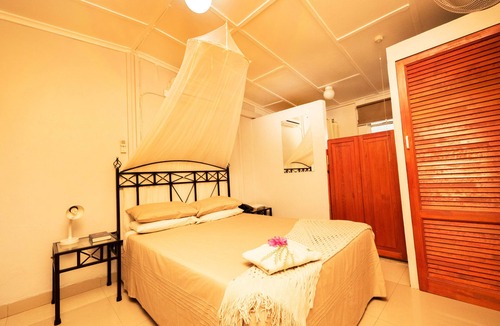 Lusaka Cabin | Palmwood Lodge