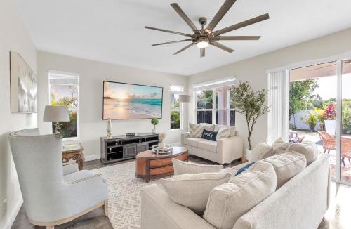 Trailer Estates House | Paradise Heated Pool Home Near IMG and Siesta Key Beach