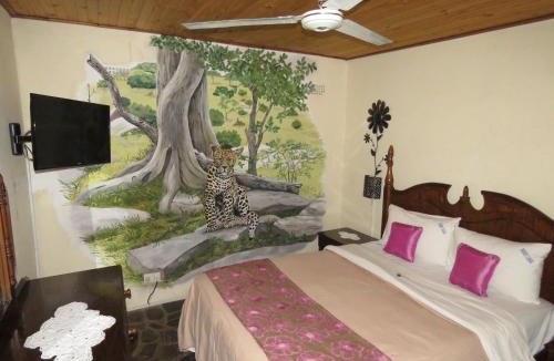 Bulawayo Cabin | Parrot Lodge