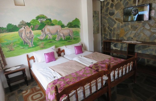 Bulawayo Cabin | Parrot Lodge