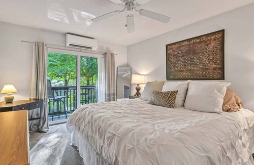 West Hartford Condo | Patio Condo with Golf Views & BBQ, Windsor Village