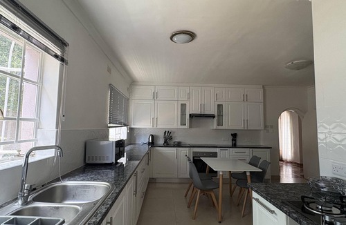 Harare East Apartment | Peaceful 4-Bedroom Retreat with Lush Gardens & Pool – Highlands - 2346