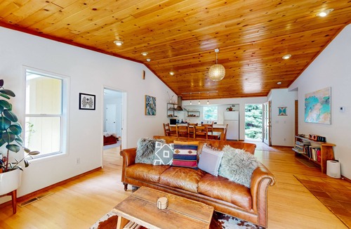 Little River House | Peaceful, dog-friendly home among the redwoods with beautiful garden