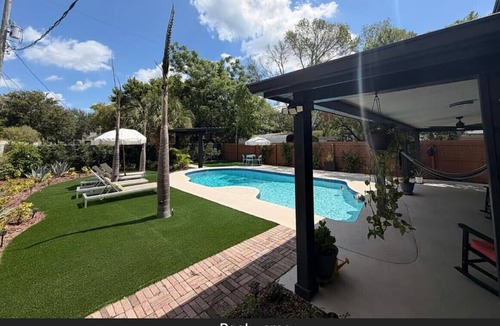 Wadeview Park Apartment | Peaceful Poolside Retreat Near Orlando Health. Resort Style Amenities Workspace