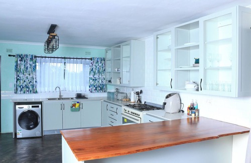 Bulawayo House | Perfect 2 Bedroom Farmhouse Close to Bulawayo CBD