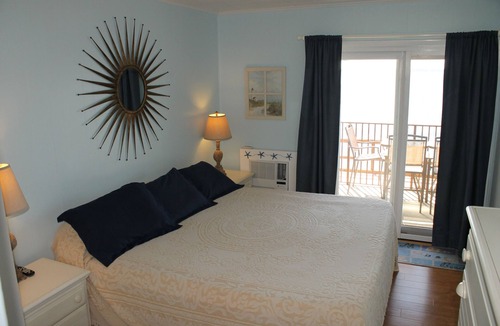 North Ocean City Condo | Perfect Sunsets-Direct Bay Front Condo! Crab and fish from the large deck.