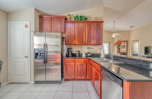 Sandy Ridge House | Pet friendly 5 Bed Villa w/pool & spa, set in peaceful community. Near WDW
