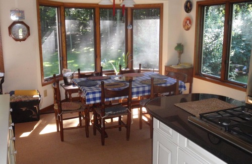 Fennville House | Pier Cove Farm House W/Private Beach & Wooded Trails Near Saugatuck/Douglas